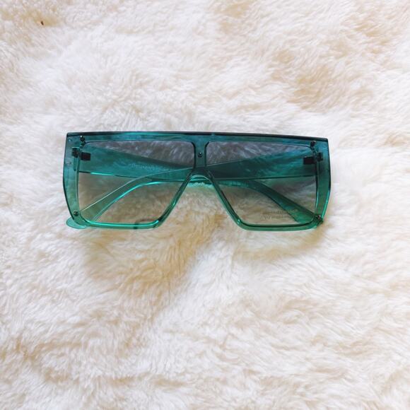 Stylens Accessories - Greta Green Oversized Statement Sunglasses